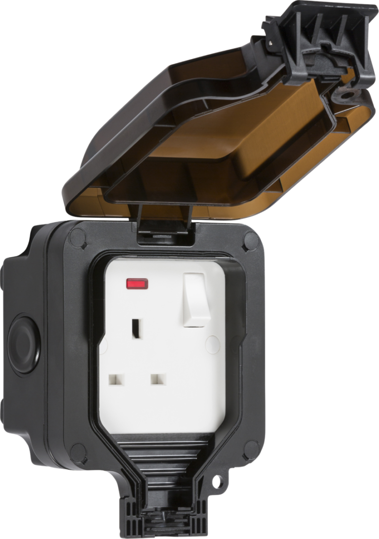 waterproof-switched-socket-outdoor-1-gang-13a-socket-black-ip66