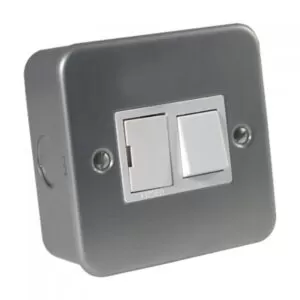 Metal Clad 13A Switched Fused Spur Unit